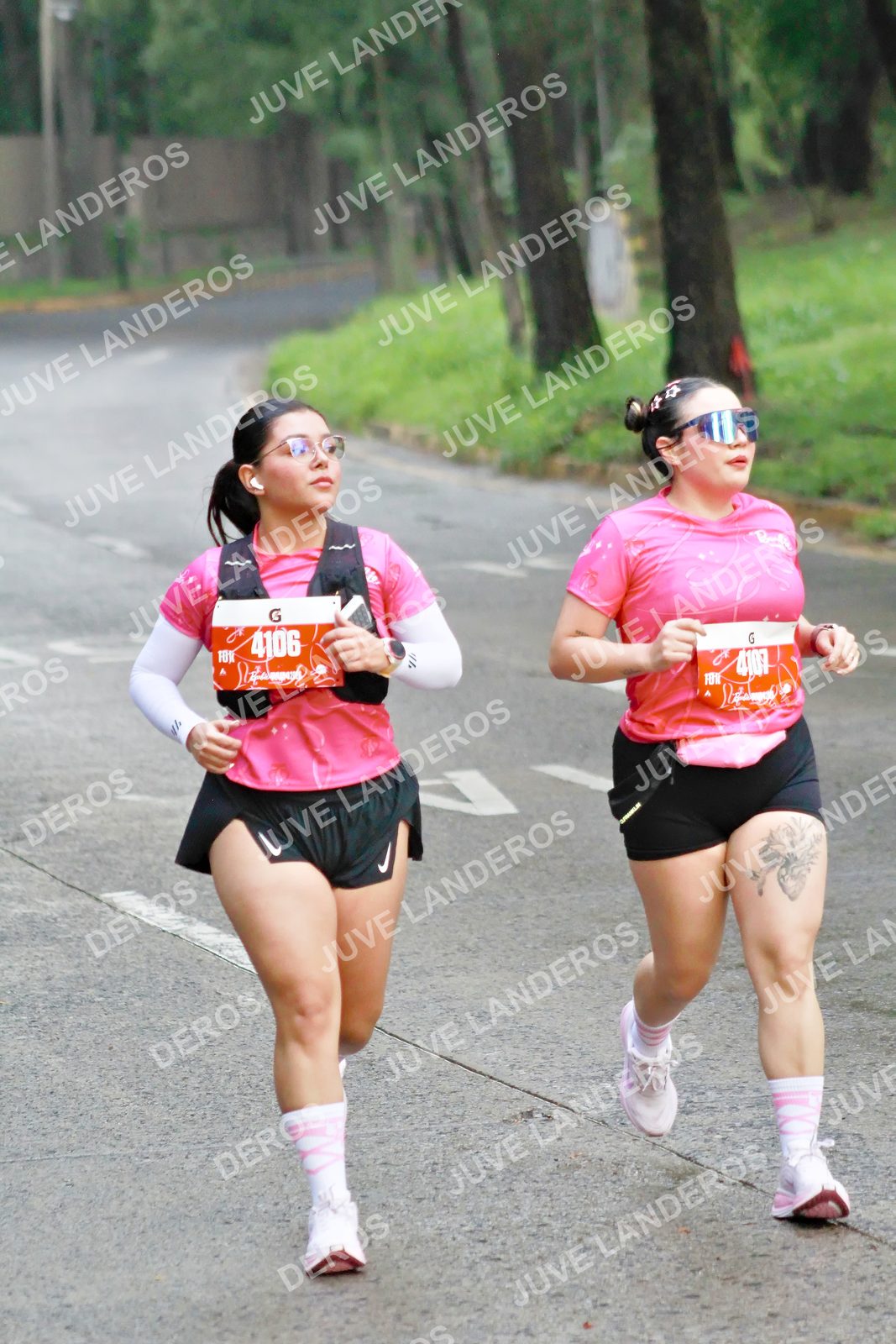 Foto del BARBIE RUN GUADALAJARA en Paseo Andares, Blvd. Puerta de Hierro 4965, Zapopan a las 07:31 · Ruta · dorsal 4106, 4107