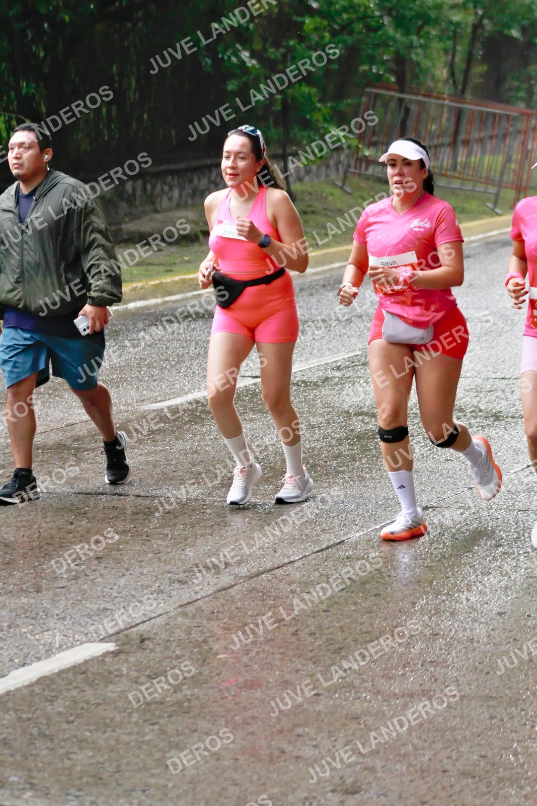 Foto del BARBIE RUN GUADALAJARA en Paseo Andares, Blvd. Puerta de Hierro 4965, Zapopan a las 07:45 · Ruta