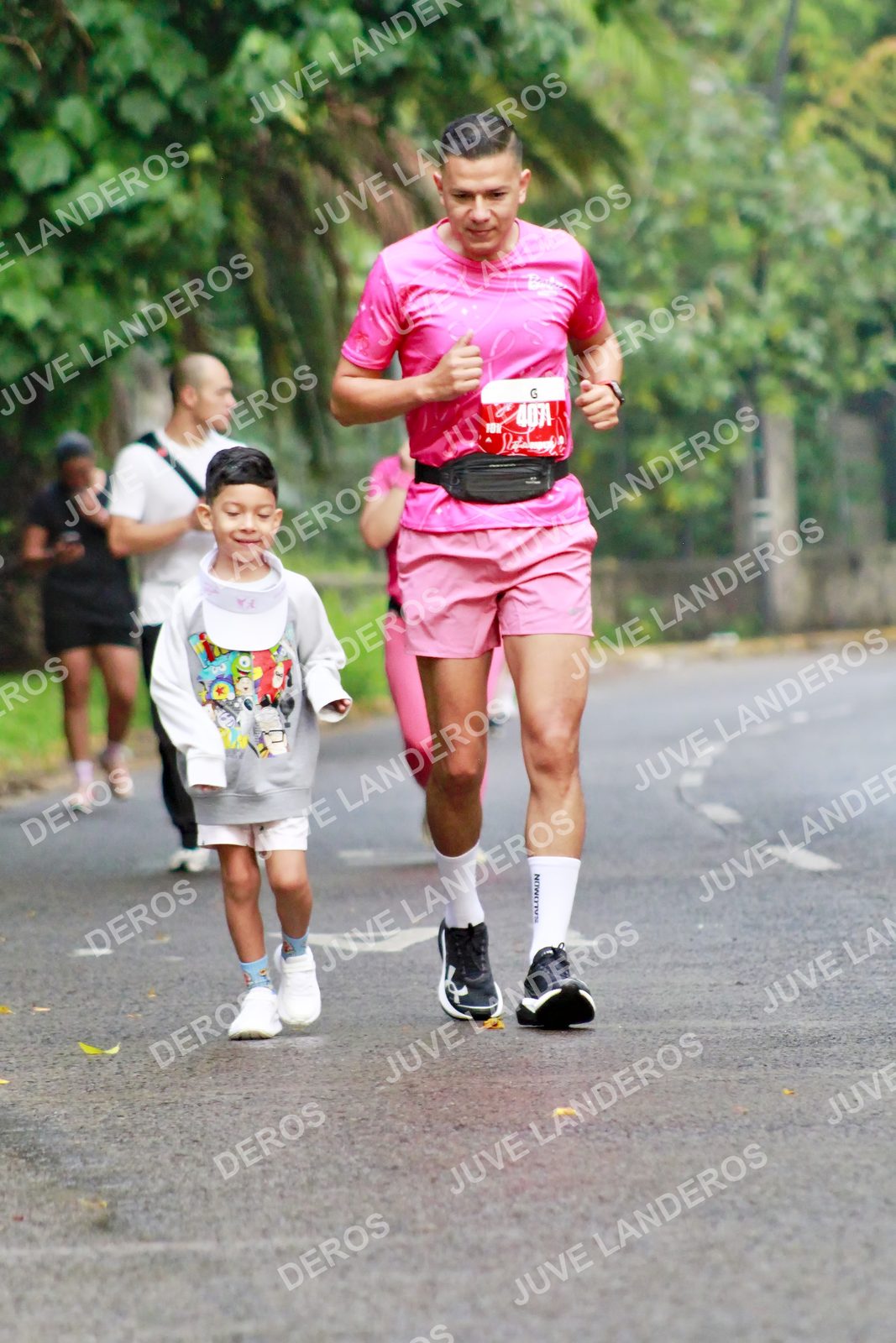 Foto del BARBIE RUN GUADALAJARA en Paseo Andares, Blvd. Puerta de Hierro 4965, Zapopan a las 07:12 · Ruta