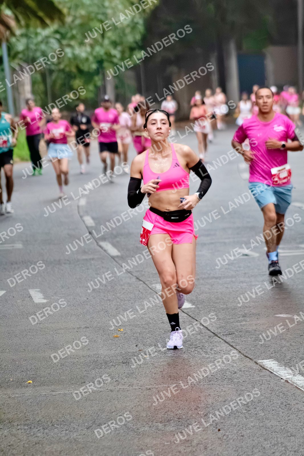 Foto del BARBIE RUN GUADALAJARA en Paseo Andares, Blvd. Puerta de Hierro 4965, Zapopan a las 06:59 · Ruta