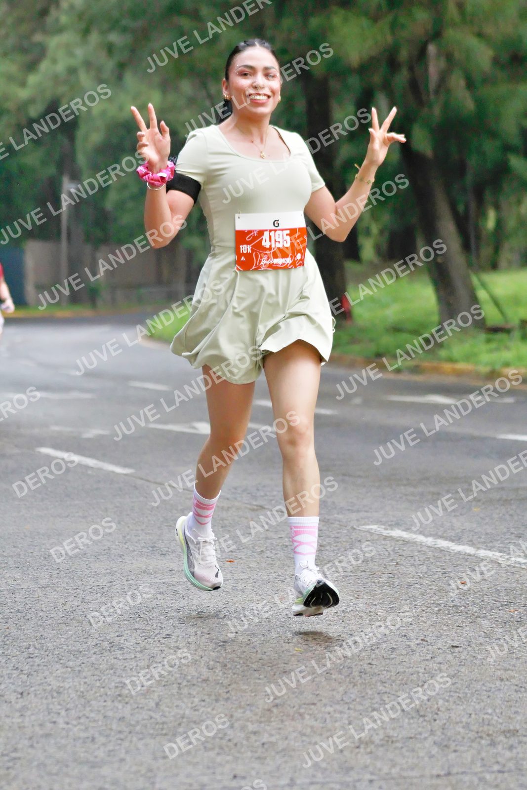 Foto del BARBIE RUN GUADALAJARA en Paseo Andares, Blvd. Puerta de Hierro 4965, Zapopan a las 07:23 · Ruta · dorsal 4195