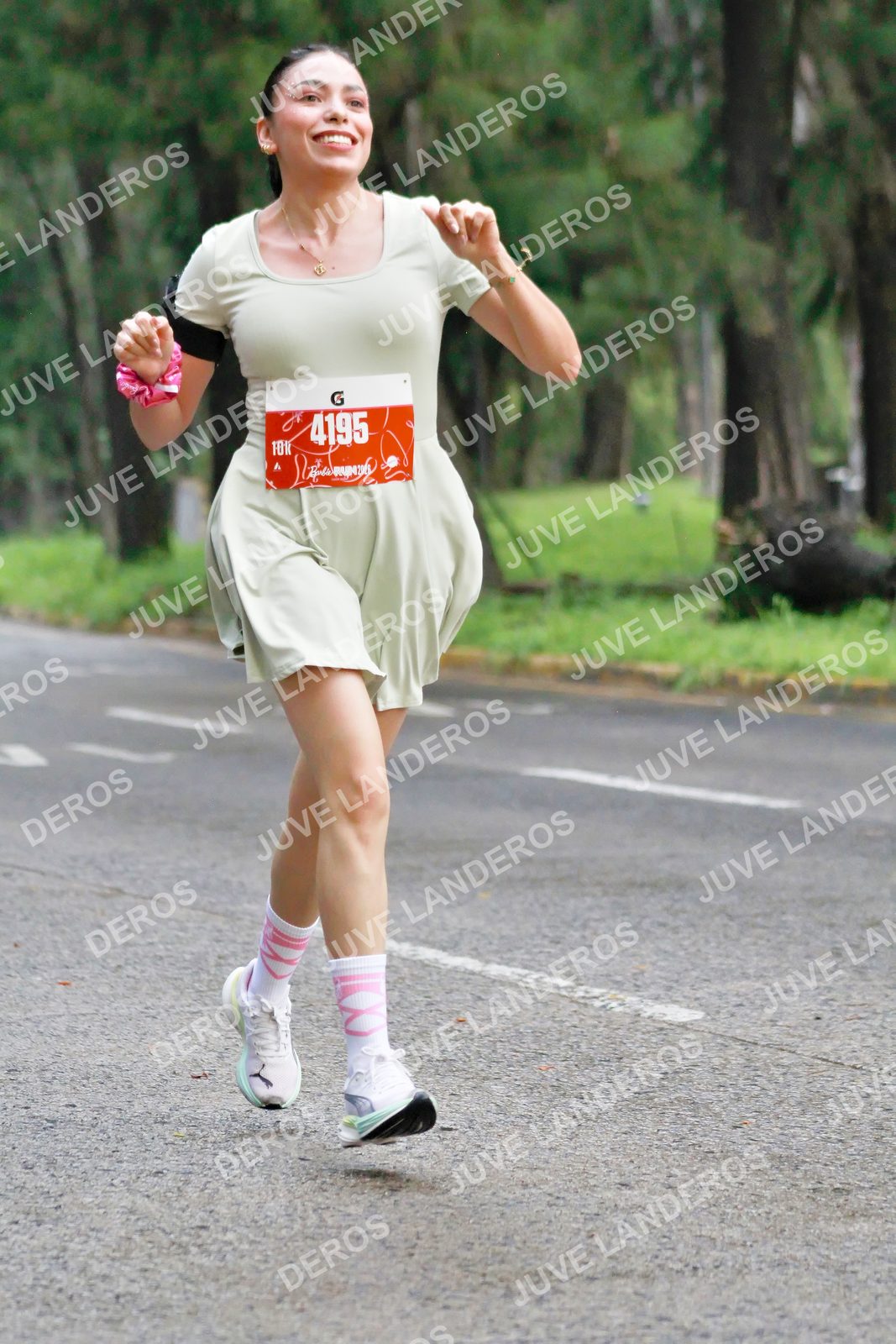 Foto del BARBIE RUN GUADALAJARA en Paseo Andares, Blvd. Puerta de Hierro 4965, Zapopan a las 07:23 · Ruta · dorsal 4195