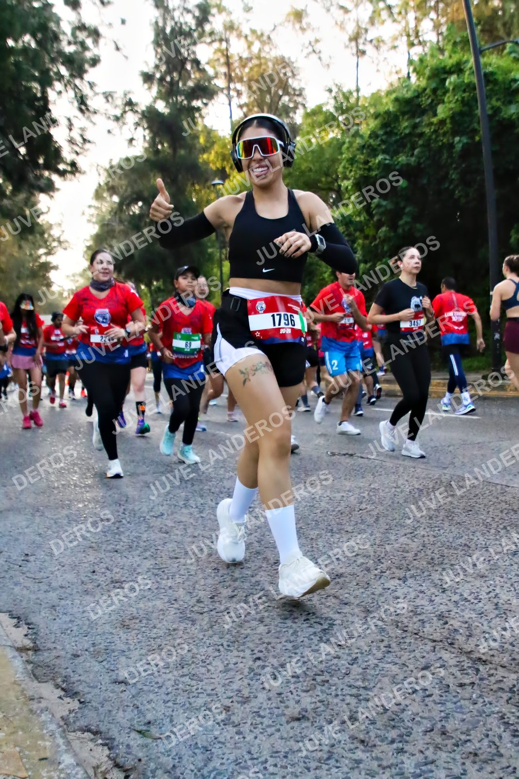 Foto de la CARRERA BIMBO GLOBAL RACE GUADALAJARA en Centro Comercial Andares, Blvd. Puerta de Hierro 4965, Zapopan a las 06:57 · dorsal 1796, 3457, 69