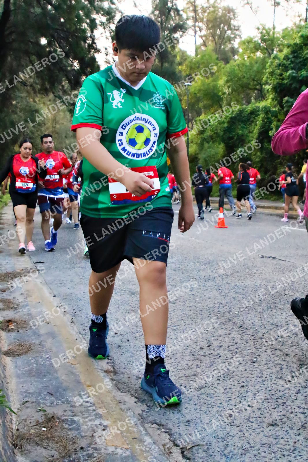 Foto de la CARRERA BIMBO GLOBAL RACE GUADALAJARA en Centro Comercial Andares, Blvd. Puerta de Hierro 4965, Zapopan a las 07:00 · dorsal 20, 17624, 28, 17626