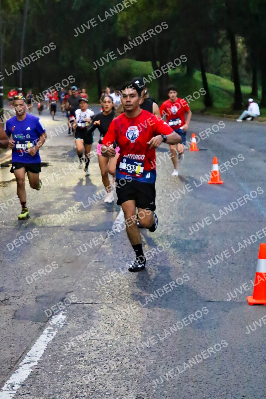 Foto de la CARRERA BIMBO GLOBAL RACE GUADALAJARA en Centro Comercial Andares, Blvd. Puerta de Hierro 4965, Zapopan a las 06:37 · dorsal 5689, 4160