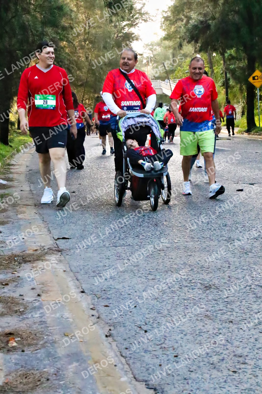 Foto de la CARRERA BIMBO GLOBAL RACE GUADALAJARA en Centro Comercial Andares, Blvd. Puerta de Hierro 4965, Zapopan a las 07:11 · dorsal 28
