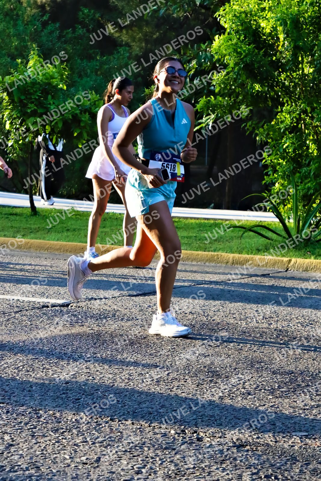 Foto de la CARRERA BIMBO GLOBAL RACE GUADALAJARA en Centro Comercial Andares, Blvd. Puerta de Hierro 4965, Zapopan a las 07:27 · dorsal 5618