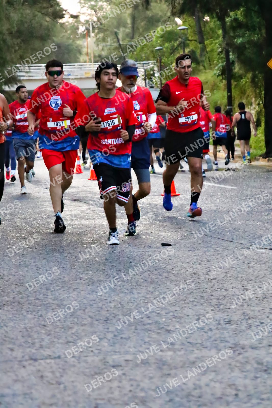 Foto de la CARRERA BIMBO GLOBAL RACE GUADALAJARA en Centro Comercial Andares, Blvd. Puerta de Hierro 4965, Zapopan a las 04:58 · dorsal 1937, 17616, 2964