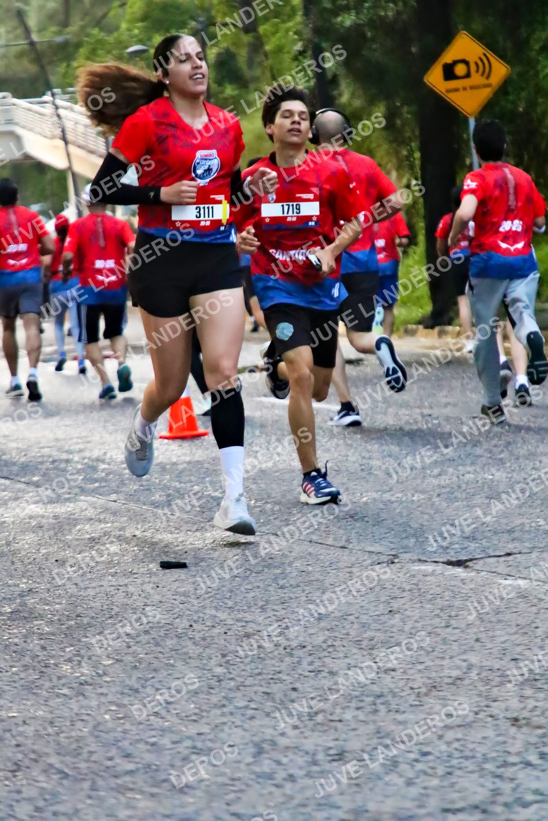 Foto de la CARRERA BIMBO GLOBAL RACE GUADALAJARA en Centro Comercial Andares, Blvd. Puerta de Hierro 4965, Zapopan a las 04:57 · dorsal 3111, 1719