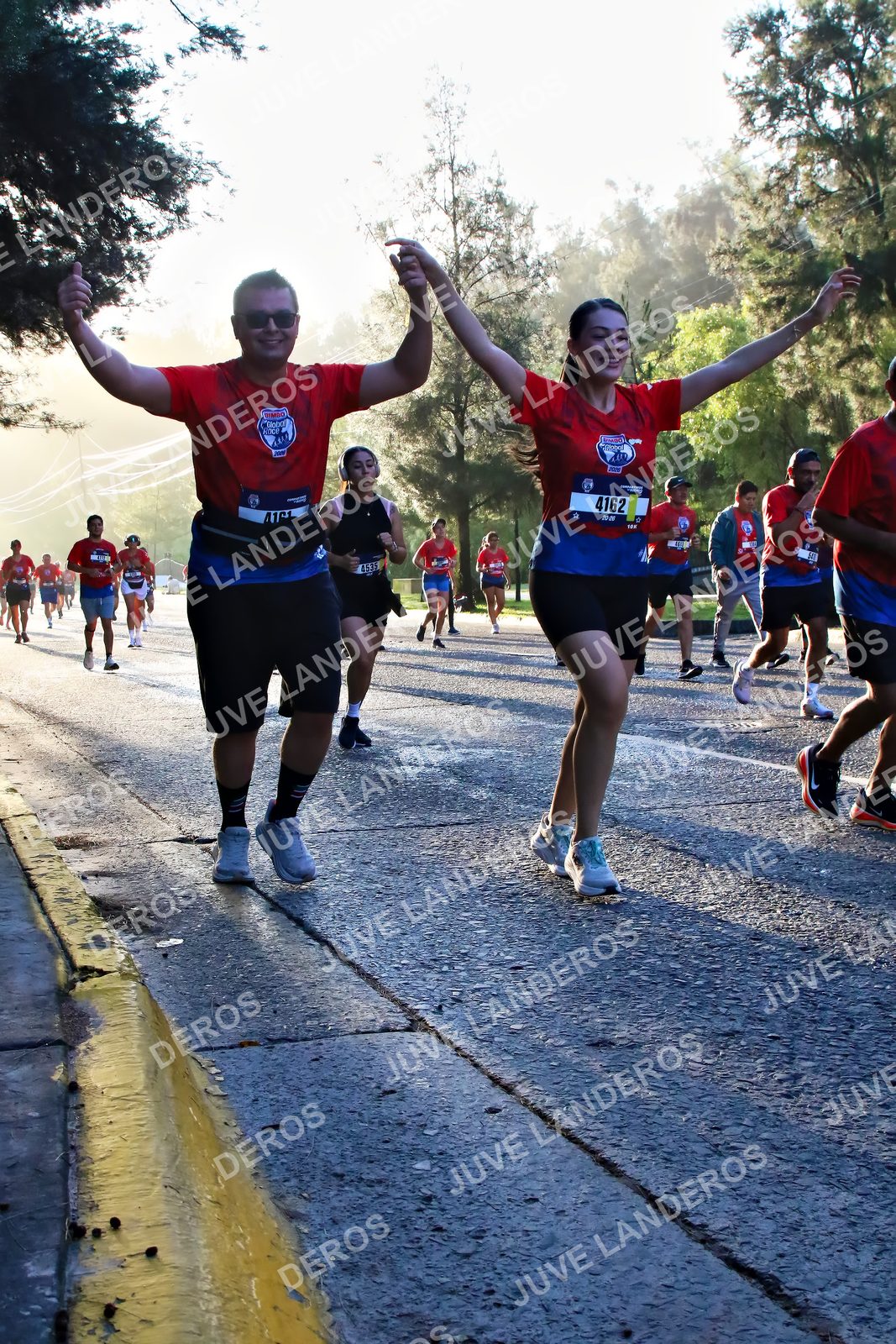 Foto de la CARRERA BIMBO GLOBAL RACE GUADALAJARA en Centro Comercial Andares, Blvd. Puerta de Hierro 4965, Zapopan a las 07:24 · dorsal 4162, 4535