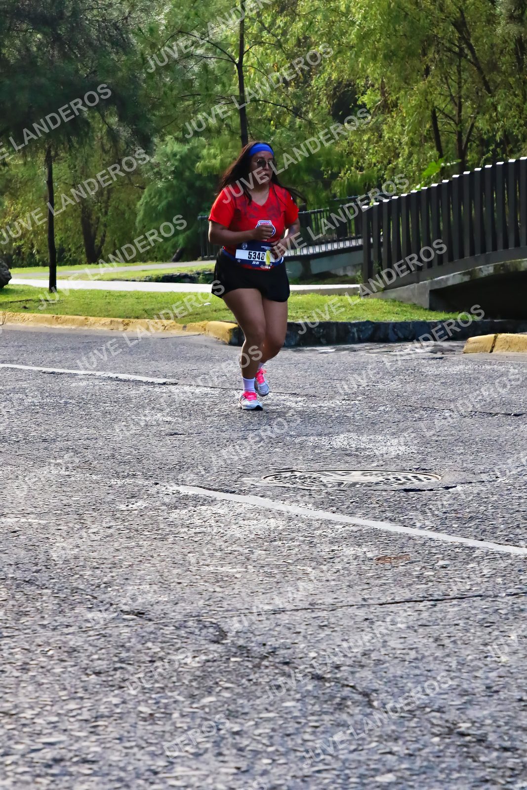 Foto de la CARRERA BIMBO GLOBAL RACE GUADALAJARA en Centro Comercial Andares, Blvd. Puerta de Hierro 4965, Zapopan a las 07:43 · dorsal 5348