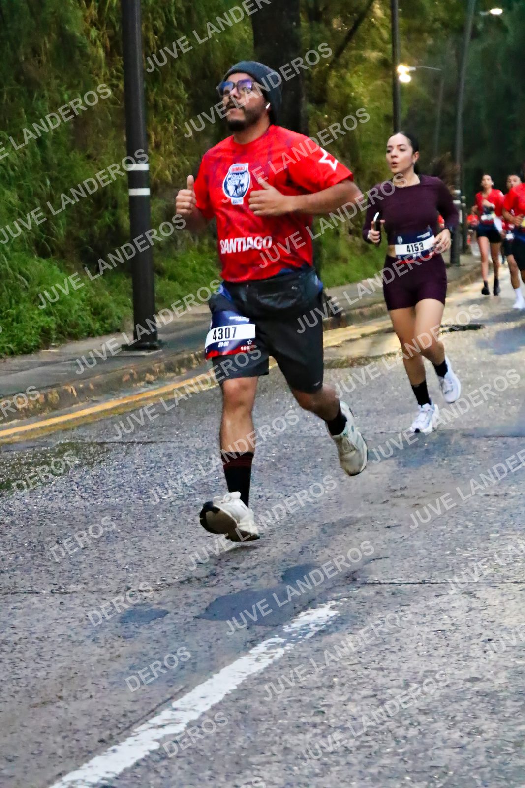 Foto de la CARRERA BIMBO GLOBAL RACE GUADALAJARA en Centro Comercial Andares, Blvd. Puerta de Hierro 4965, Zapopan a las 06:39 · dorsal 4307, 4153