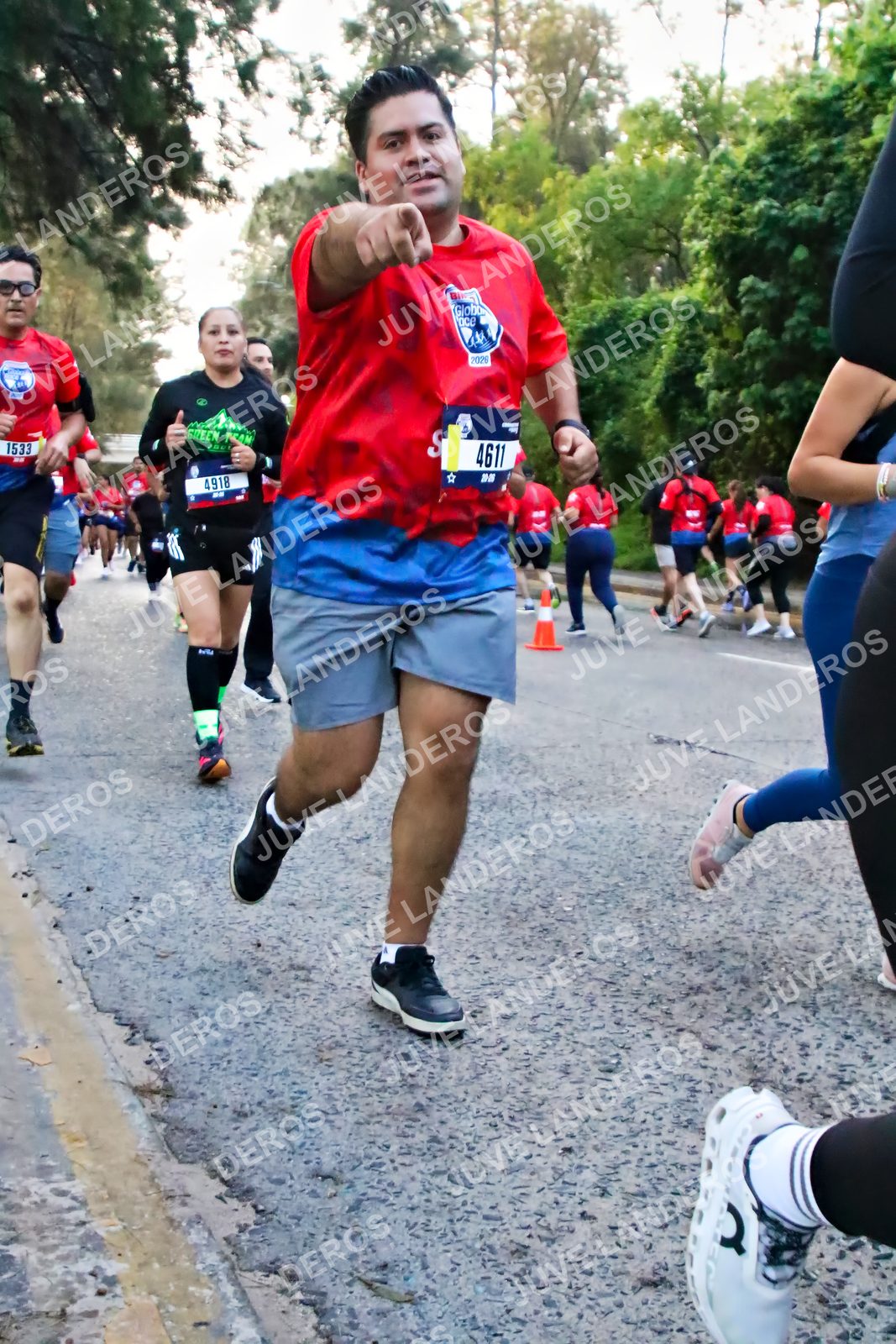Foto de la CARRERA BIMBO GLOBAL RACE GUADALAJARA en Centro Comercial Andares, Blvd. Puerta de Hierro 4965, Zapopan a las 07:00 · dorsal 4611, 4918, 1533, 2028