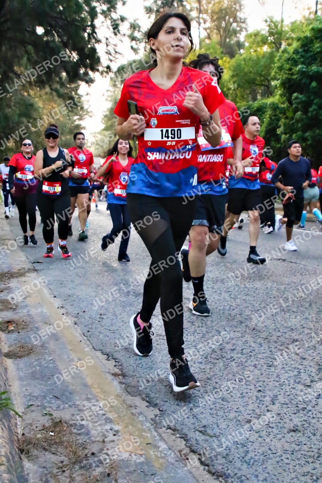 Foto de la CARRERA BIMBO GLOBAL RACE GUADALAJARA en Centro Comercial Andares, Blvd. Puerta de Hierro 4965, Zapopan a las 06:58 · dorsal 1490, 133, 1578, 1430