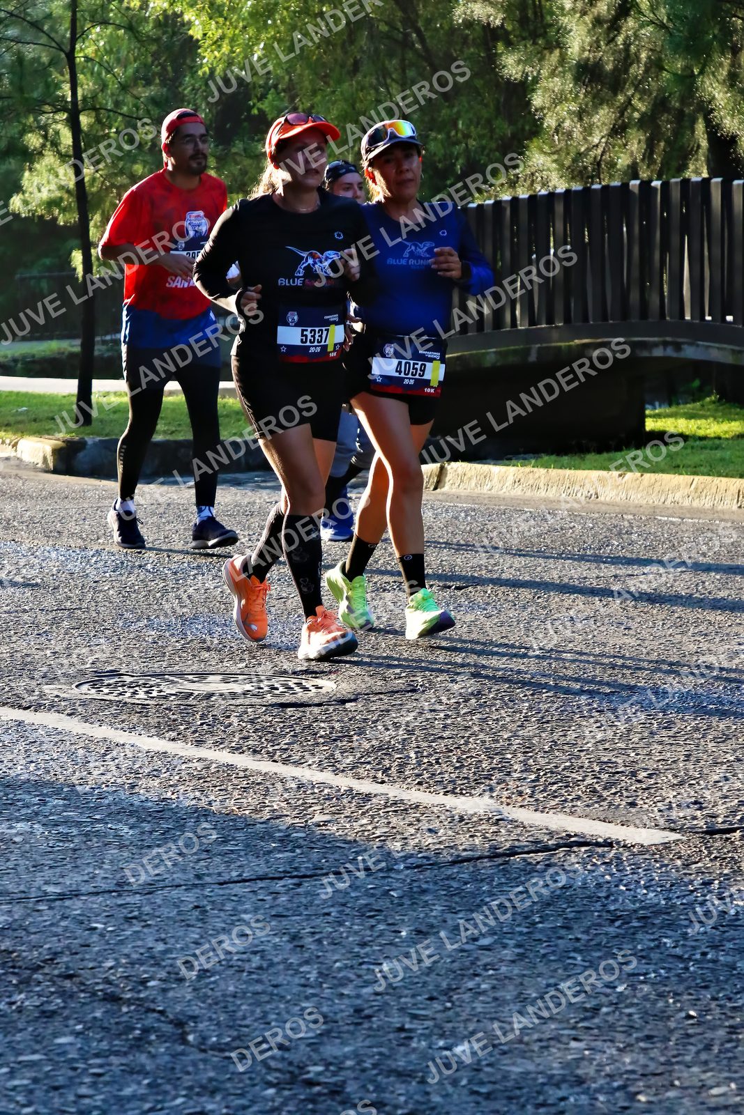 Foto de la CARRERA BIMBO GLOBAL RACE GUADALAJARA en Centro Comercial Andares, Blvd. Puerta de Hierro 4965, Zapopan a las 07:28 · dorsal 5337, 4059