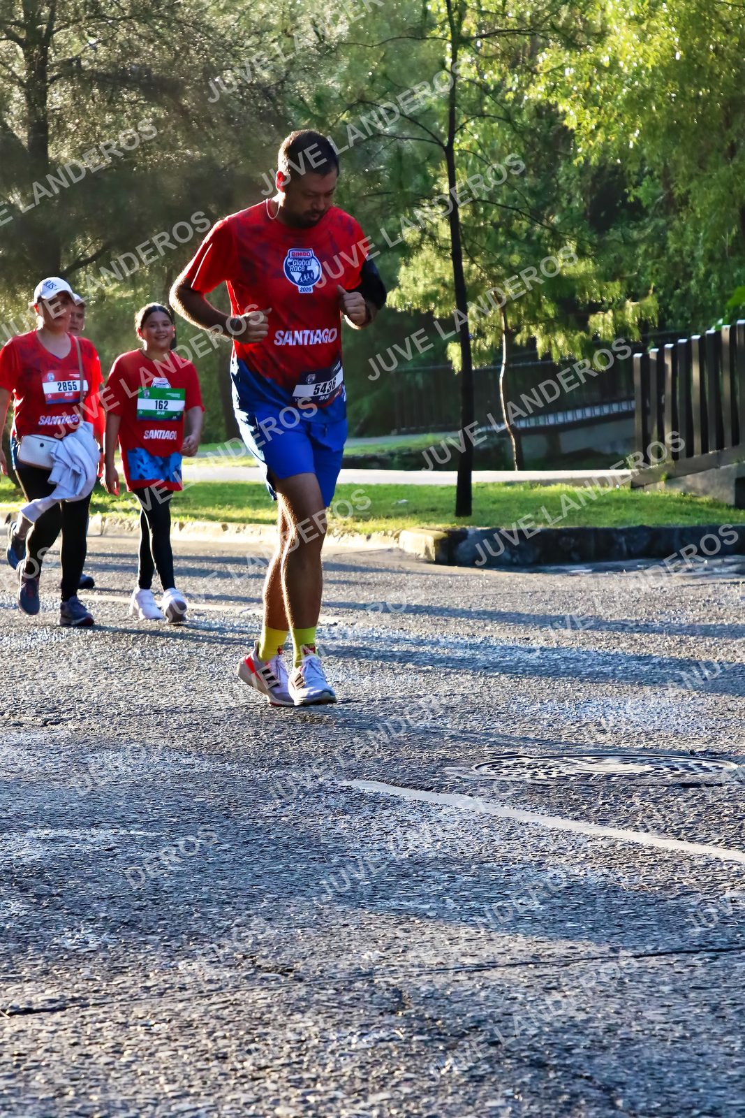 Foto de la CARRERA BIMBO GLOBAL RACE GUADALAJARA en Centro Comercial Andares, Blvd. Puerta de Hierro 4965, Zapopan a las 07:26 · dorsal 162, 2855, 5436