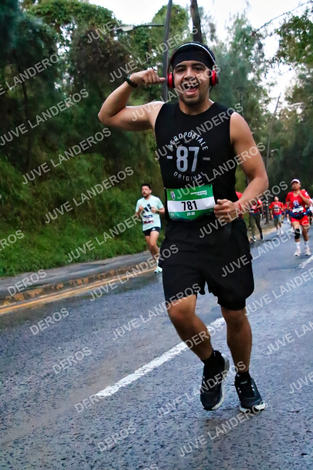 Foto de la CARRERA BIMBO GLOBAL RACE GUADALAJARA en Centro Comercial Andares, Blvd. Puerta de Hierro 4965, Zapopan a las 06:39 · dorsal 87, 781
