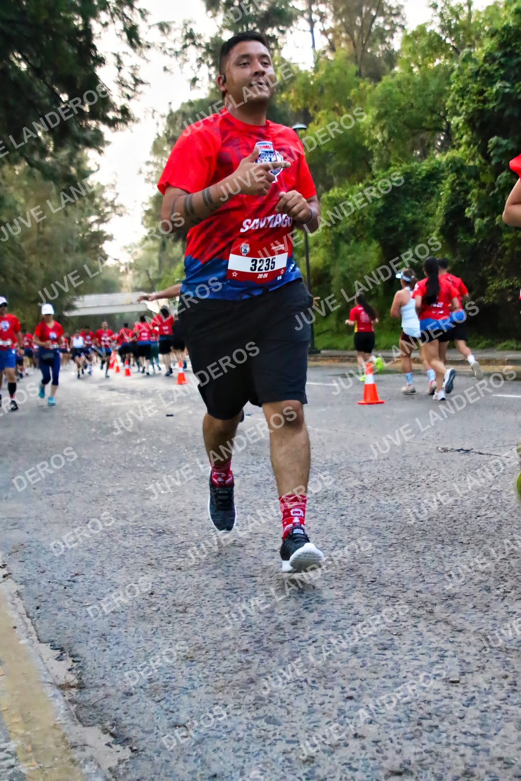 Foto de la CARRERA BIMBO GLOBAL RACE GUADALAJARA en Centro Comercial Andares, Blvd. Puerta de Hierro 4965, Zapopan a las 04:59 · dorsal 3235