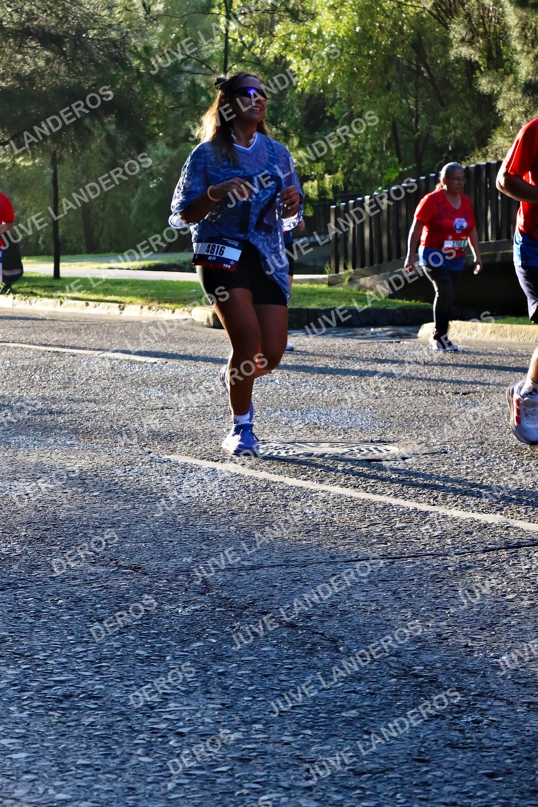 Foto de la CARRERA BIMBO GLOBAL RACE GUADALAJARA en Centro Comercial Andares, Blvd. Puerta de Hierro 4965, Zapopan a las 07:30 · dorsal 4816