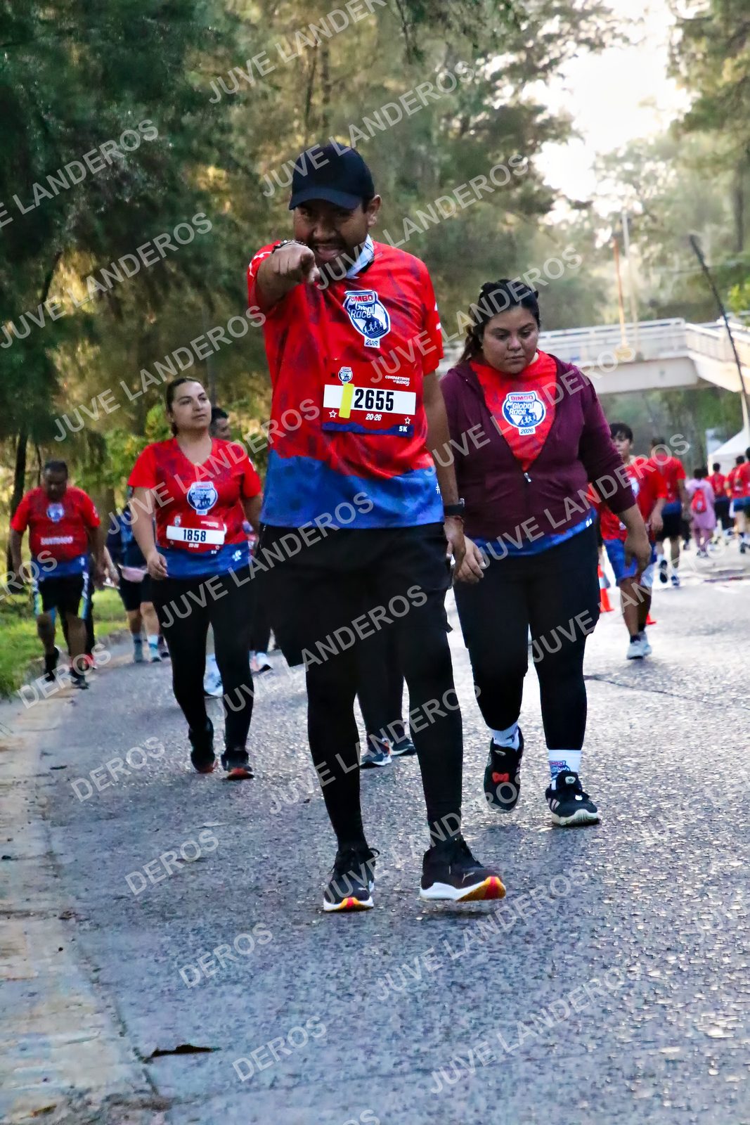 Foto de la CARRERA BIMBO GLOBAL RACE GUADALAJARA en Centro Comercial Andares, Blvd. Puerta de Hierro 4965, Zapopan a las 07:08 · dorsal 2655, 1858, 2020