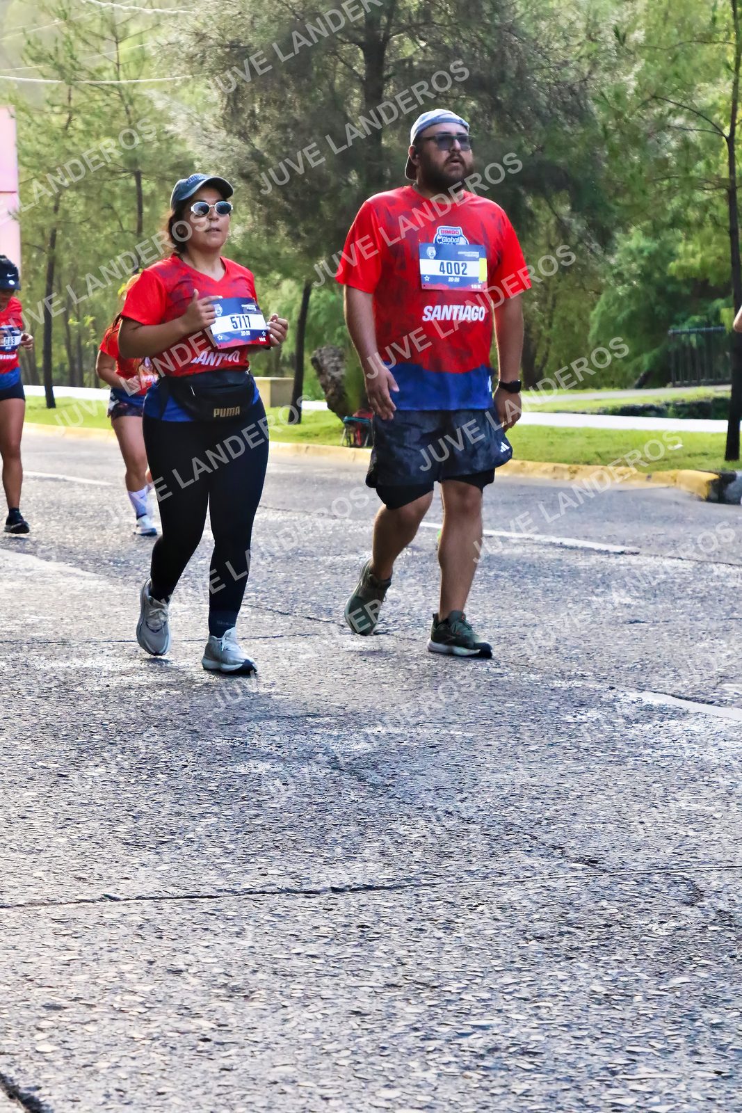 Foto de la CARRERA BIMBO GLOBAL RACE GUADALAJARA en Centro Comercial Andares, Blvd. Puerta de Hierro 4965, Zapopan a las 07:41 · dorsal 4002, 5717