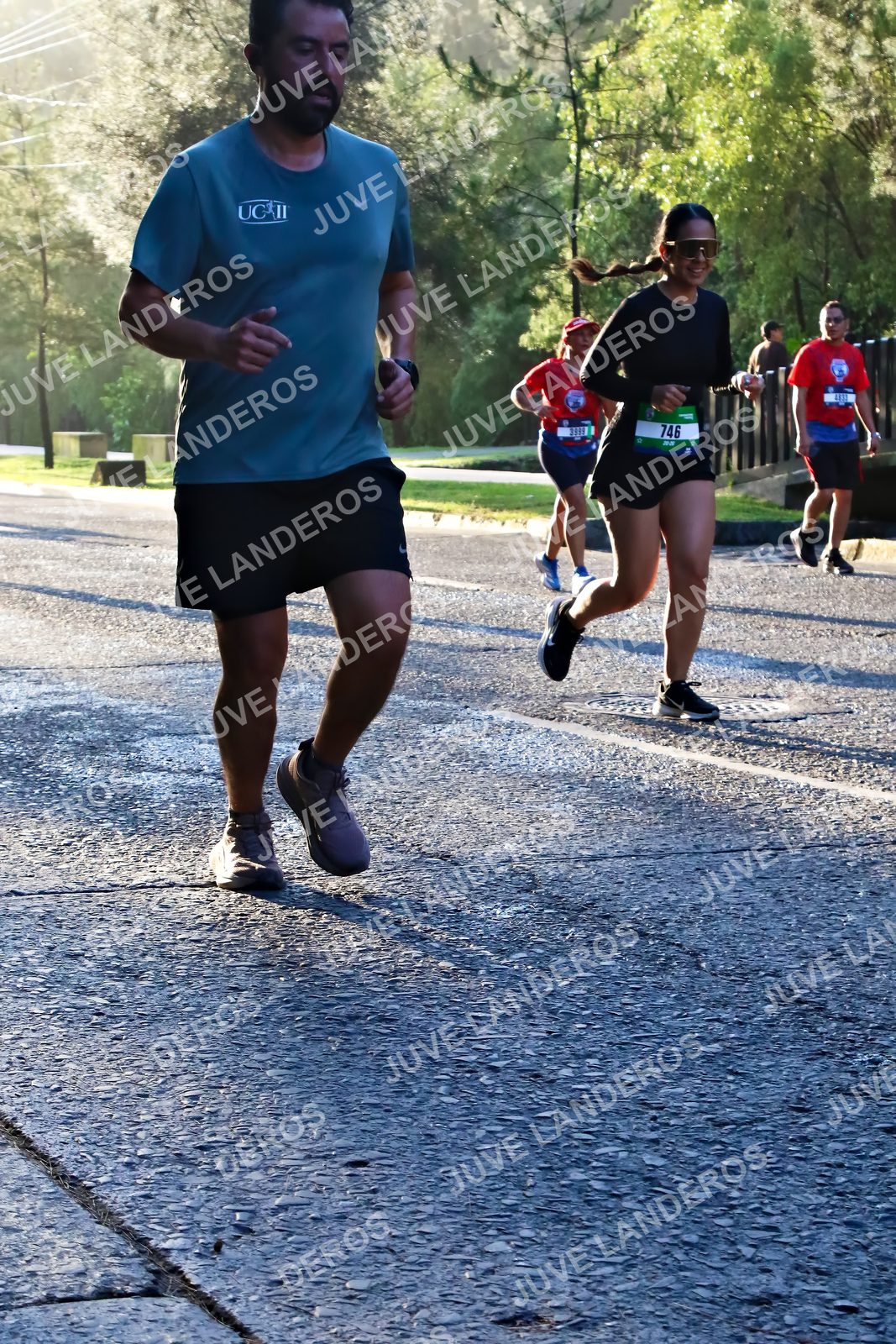Foto de la CARRERA BIMBO GLOBAL RACE GUADALAJARA en Centro Comercial Andares, Blvd. Puerta de Hierro 4965, Zapopan a las 07:27 · dorsal 746