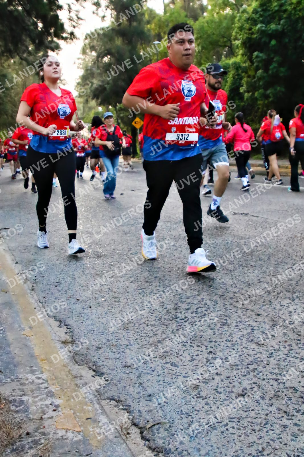 Foto de la CARRERA BIMBO GLOBAL RACE GUADALAJARA en Centro Comercial Andares, Blvd. Puerta de Hierro 4965, Zapopan a las 07:01 · dorsal 3312, 2884
