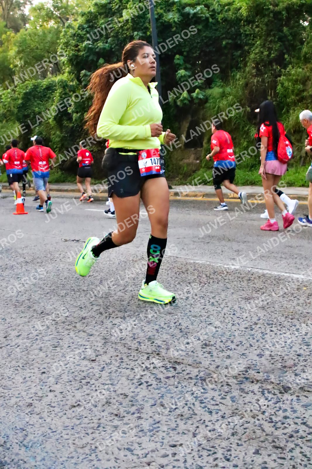 Foto de la CARRERA BIMBO GLOBAL RACE GUADALAJARA en Centro Comercial Andares, Blvd. Puerta de Hierro 4965, Zapopan a las 06:55 · dorsal 1470