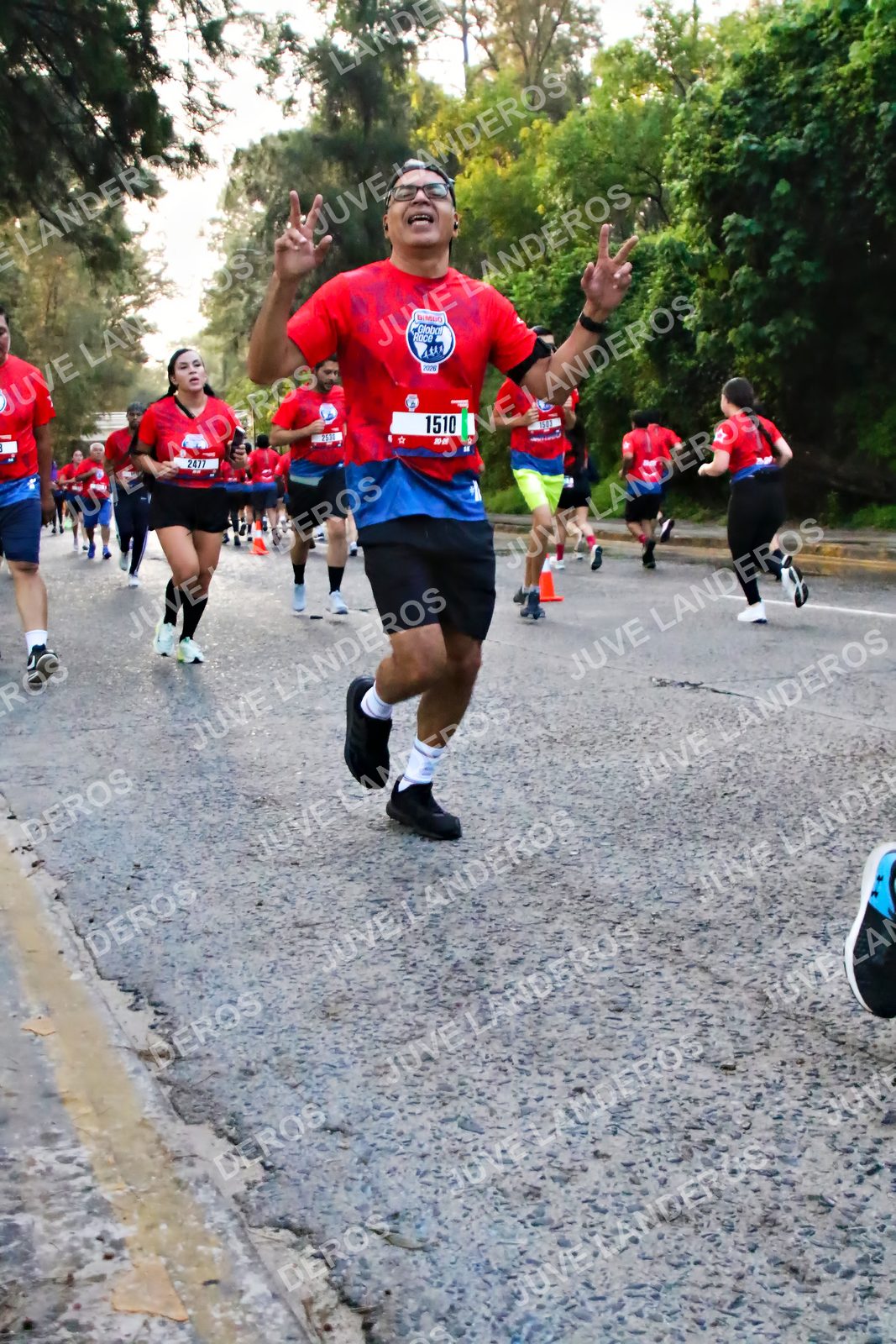 Foto de la CARRERA BIMBO GLOBAL RACE GUADALAJARA en Centro Comercial Andares, Blvd. Puerta de Hierro 4965, Zapopan a las 06:56 · dorsal 1510, 2477