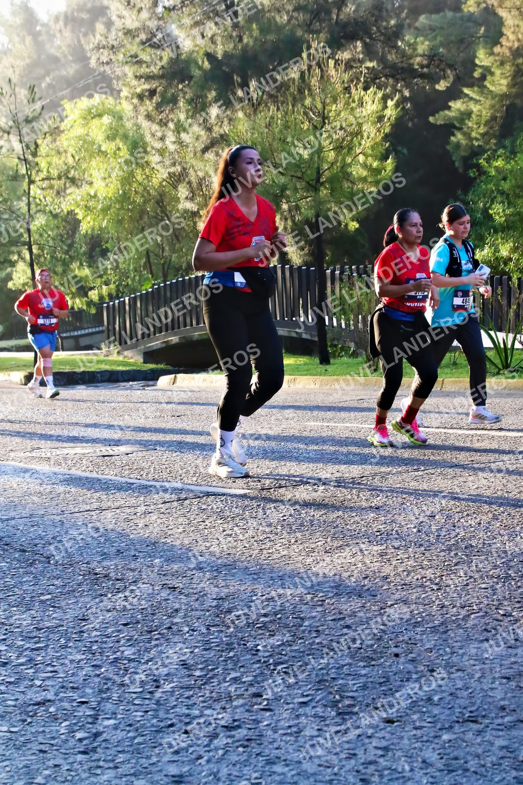 Foto de la CARRERA BIMBO GLOBAL RACE GUADALAJARA en Centro Comercial Andares, Blvd. Puerta de Hierro 4965, Zapopan a las 07:31