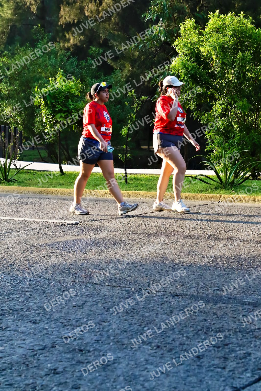 Foto de la CARRERA BIMBO GLOBAL RACE GUADALAJARA en Centro Comercial Andares, Blvd. Puerta de Hierro 4965, Zapopan a las 07:32 · dorsal 175