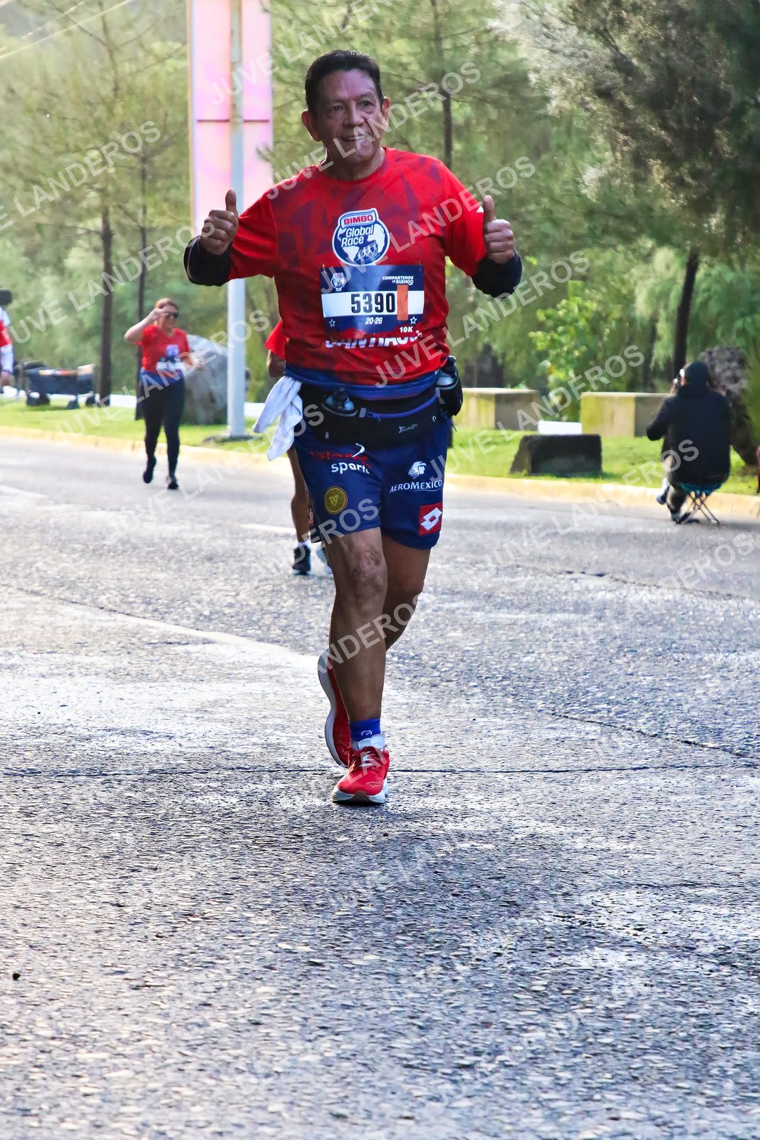 Foto de la CARRERA BIMBO GLOBAL RACE GUADALAJARA en Centro Comercial Andares, Blvd. Puerta de Hierro 4965, Zapopan a las 07:36 · dorsal 5390