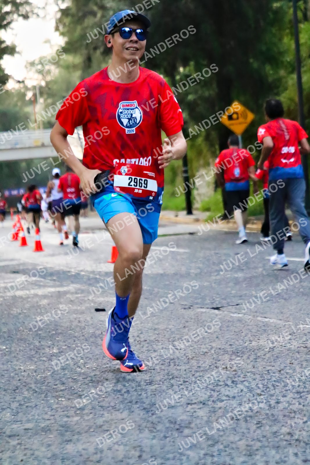 Foto de la CARRERA BIMBO GLOBAL RACE GUADALAJARA en Centro Comercial Andares, Blvd. Puerta de Hierro 4965, Zapopan a las 04:56 · dorsal 2969