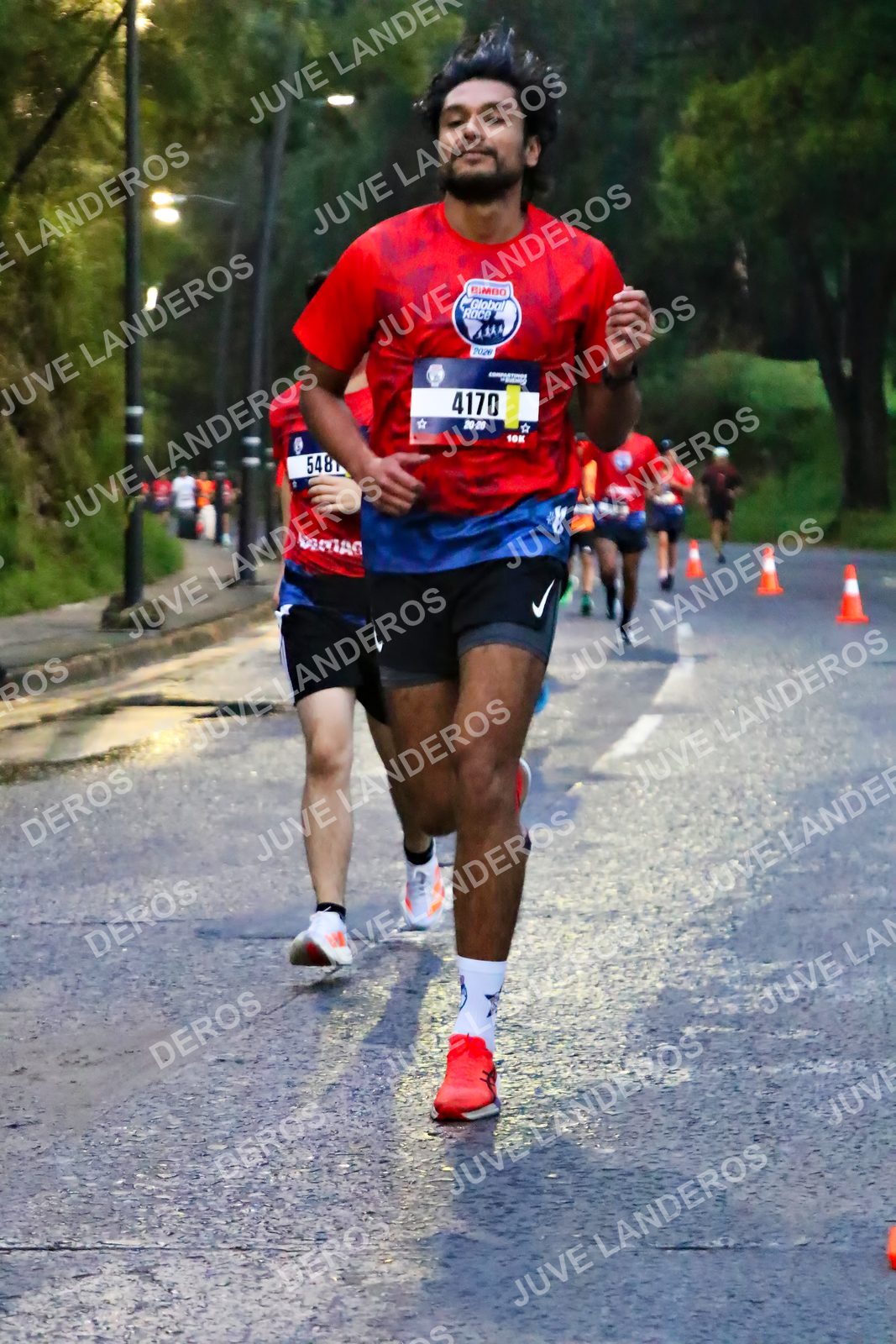 Foto de la CARRERA BIMBO GLOBAL RACE GUADALAJARA en Centro Comercial Andares, Blvd. Puerta de Hierro 4965, Zapopan a las 06:38 · dorsal 4170, 548, 2020