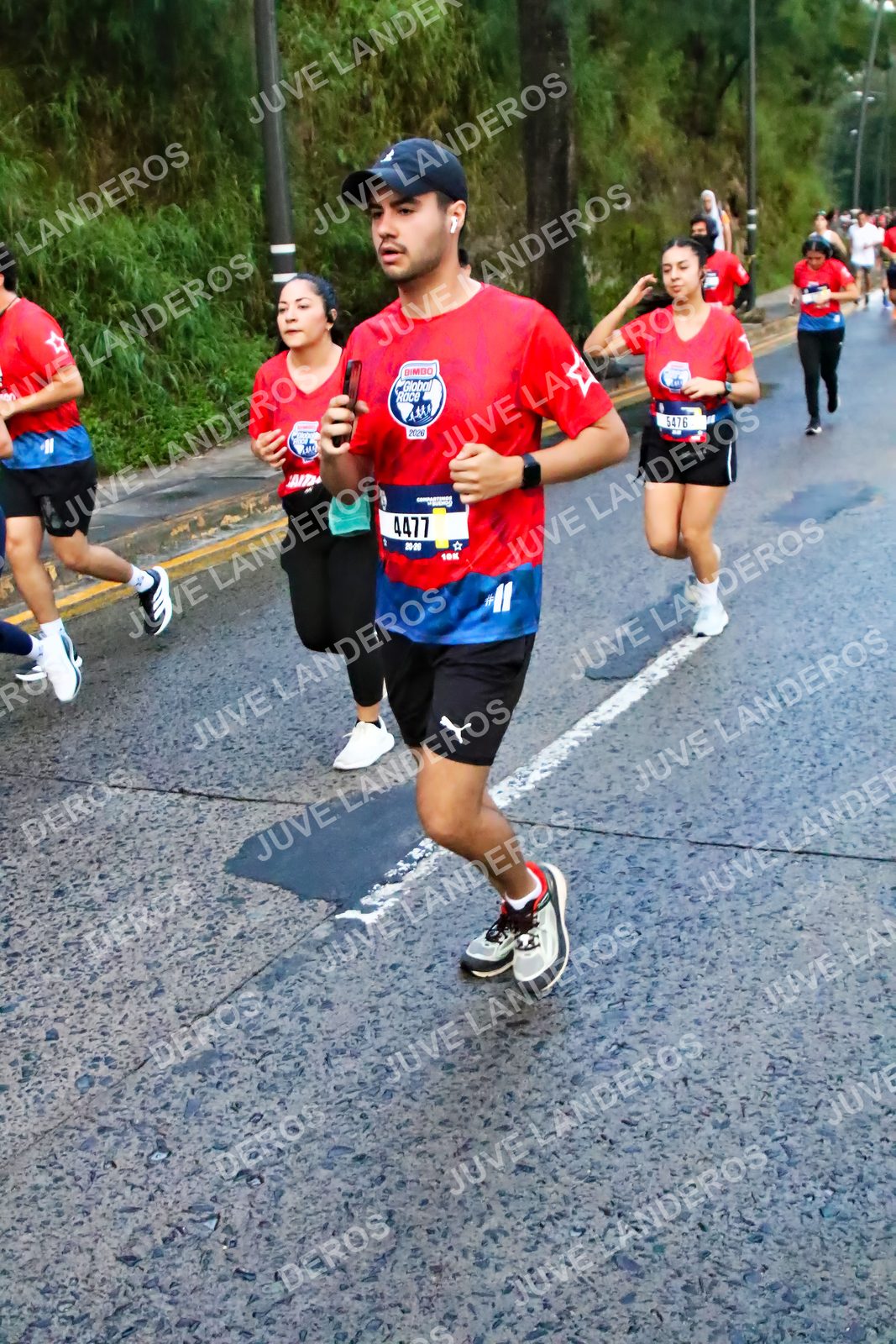 Foto de la CARRERA BIMBO GLOBAL RACE GUADALAJARA en Centro Comercial Andares, Blvd. Puerta de Hierro 4965, Zapopan a las 04:52 · dorsal 4477, 2020, 5476