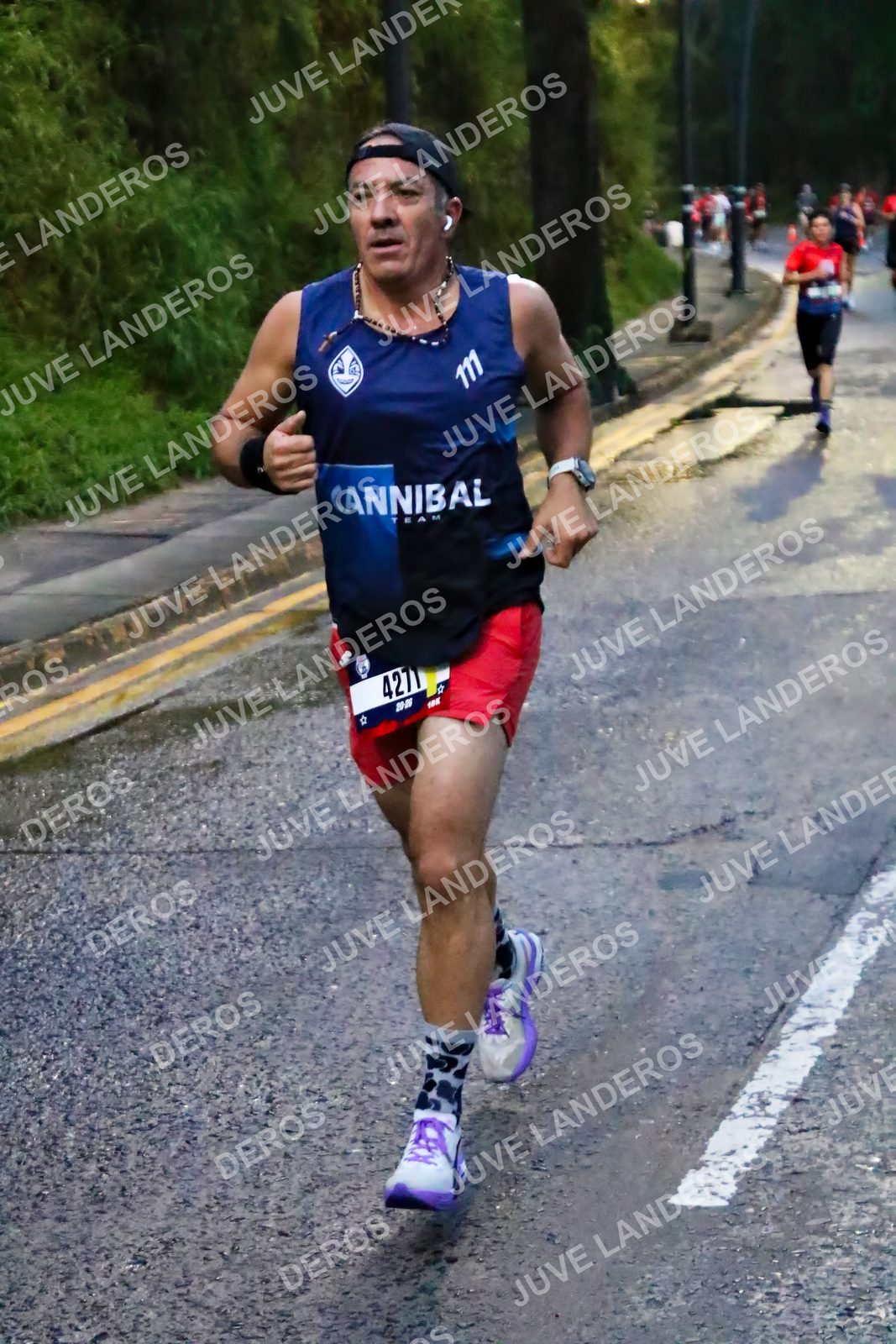 Foto de la CARRERA BIMBO GLOBAL RACE GUADALAJARA en Centro Comercial Andares, Blvd. Puerta de Hierro 4965, Zapopan a las 06:37 · dorsal 4271