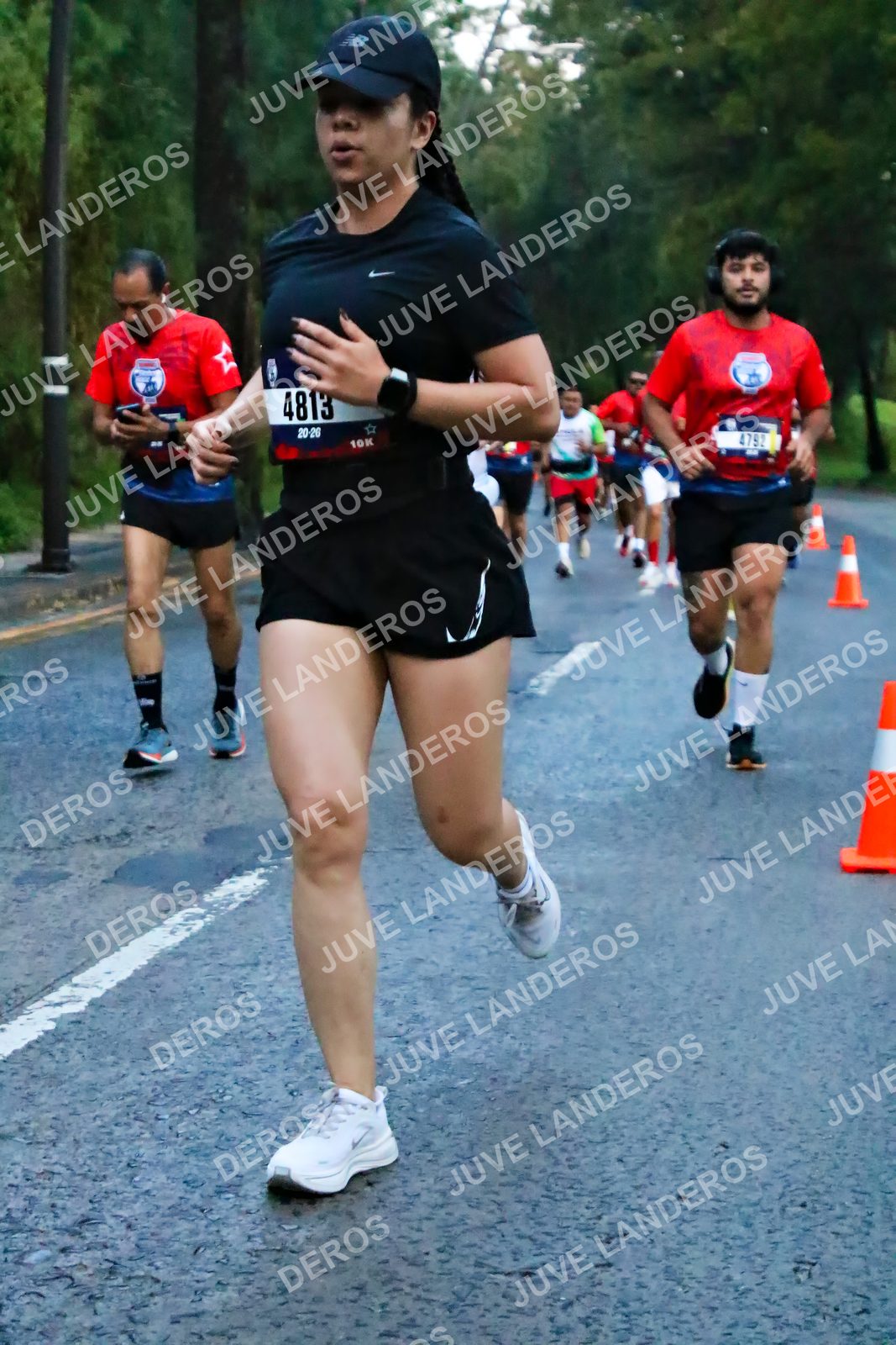 Foto de la CARRERA BIMBO GLOBAL RACE GUADALAJARA en Centro Comercial Andares, Blvd. Puerta de Hierro 4965, Zapopan a las 06:40 · dorsal 4813