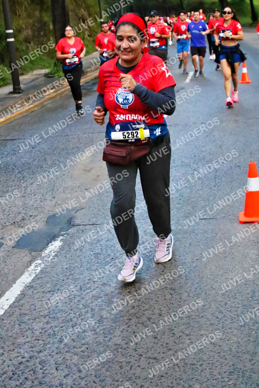 Foto de la CARRERA BIMBO GLOBAL RACE GUADALAJARA en Centro Comercial Andares, Blvd. Puerta de Hierro 4965, Zapopan a las 04:50 · dorsal 5292, 2020