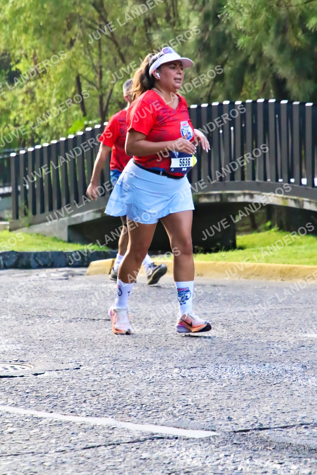 Foto de la CARRERA BIMBO GLOBAL RACE GUADALAJARA en Centro Comercial Andares, Blvd. Puerta de Hierro 4965, Zapopan a las 07:42 · dorsal 5636