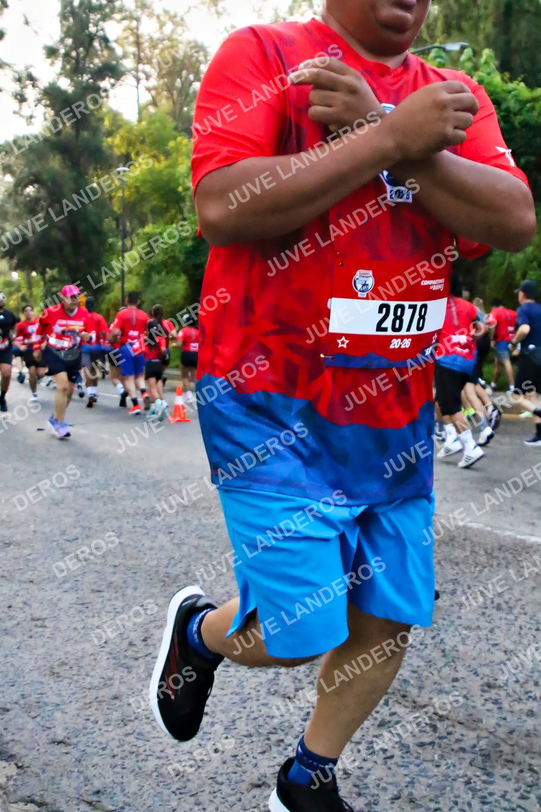 Foto de la CARRERA BIMBO GLOBAL RACE GUADALAJARA en Centro Comercial Andares, Blvd. Puerta de Hierro 4965, Zapopan a las 06:56 · dorsal 2878