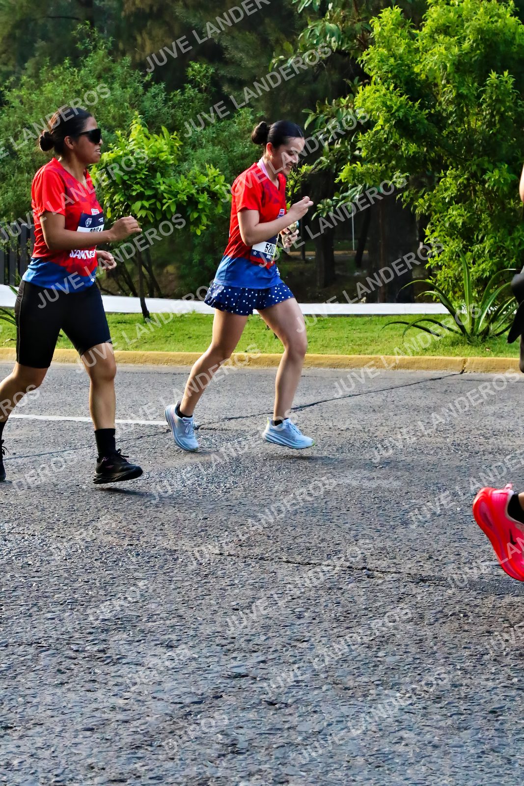 Foto de la CARRERA BIMBO GLOBAL RACE GUADALAJARA en Centro Comercial Andares, Blvd. Puerta de Hierro 4965, Zapopan a las 07:39