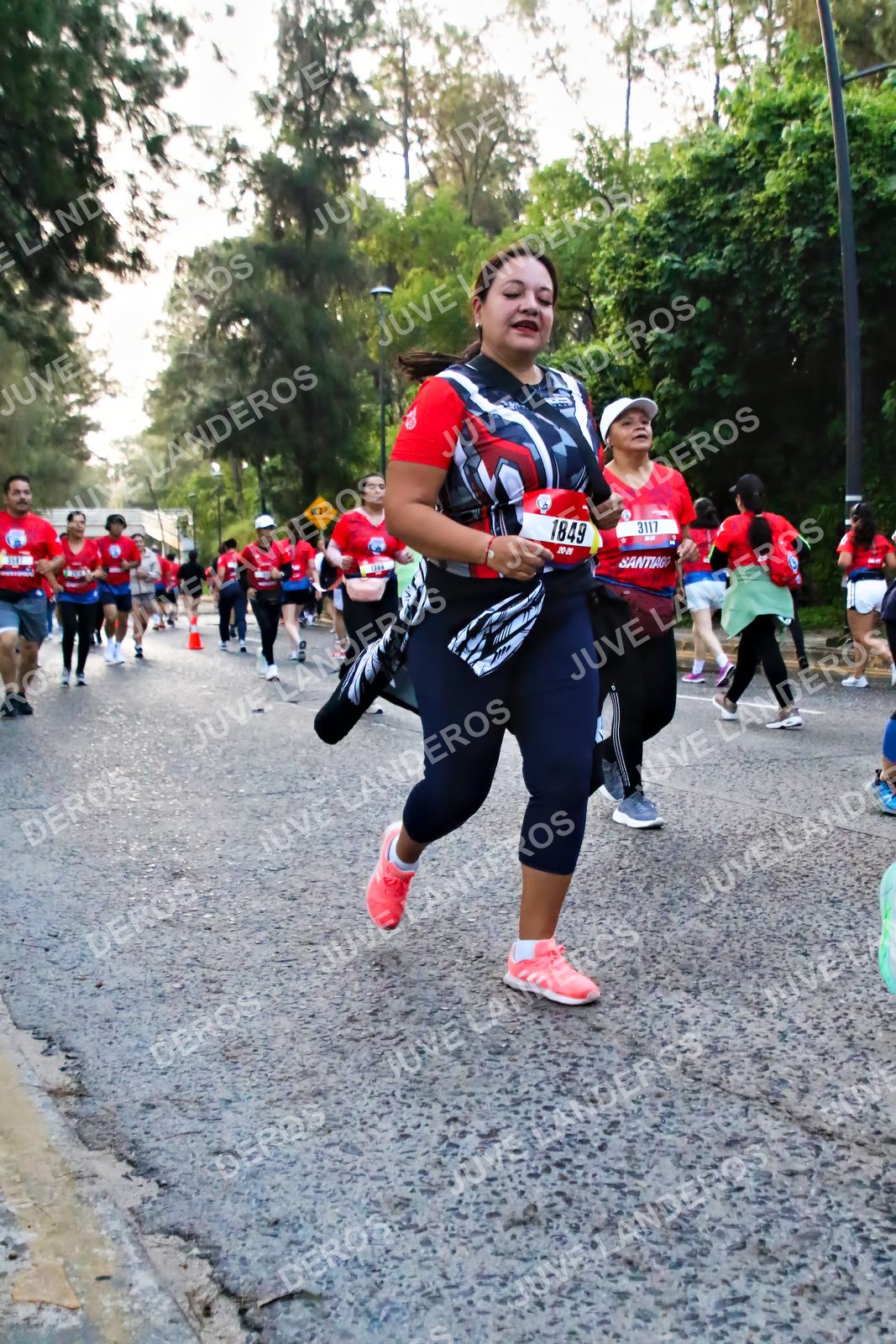 Foto de la CARRERA BIMBO GLOBAL RACE GUADALAJARA en Centro Comercial Andares, Blvd. Puerta de Hierro 4965, Zapopan a las 07:02 · dorsal 1849, 3117
