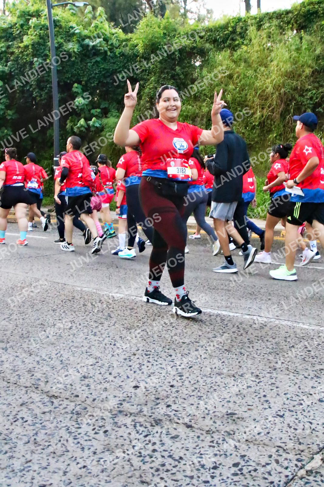 Foto de la CARRERA BIMBO GLOBAL RACE GUADALAJARA en Centro Comercial Andares, Blvd. Puerta de Hierro 4965, Zapopan a las 07:01 · dorsal 3182