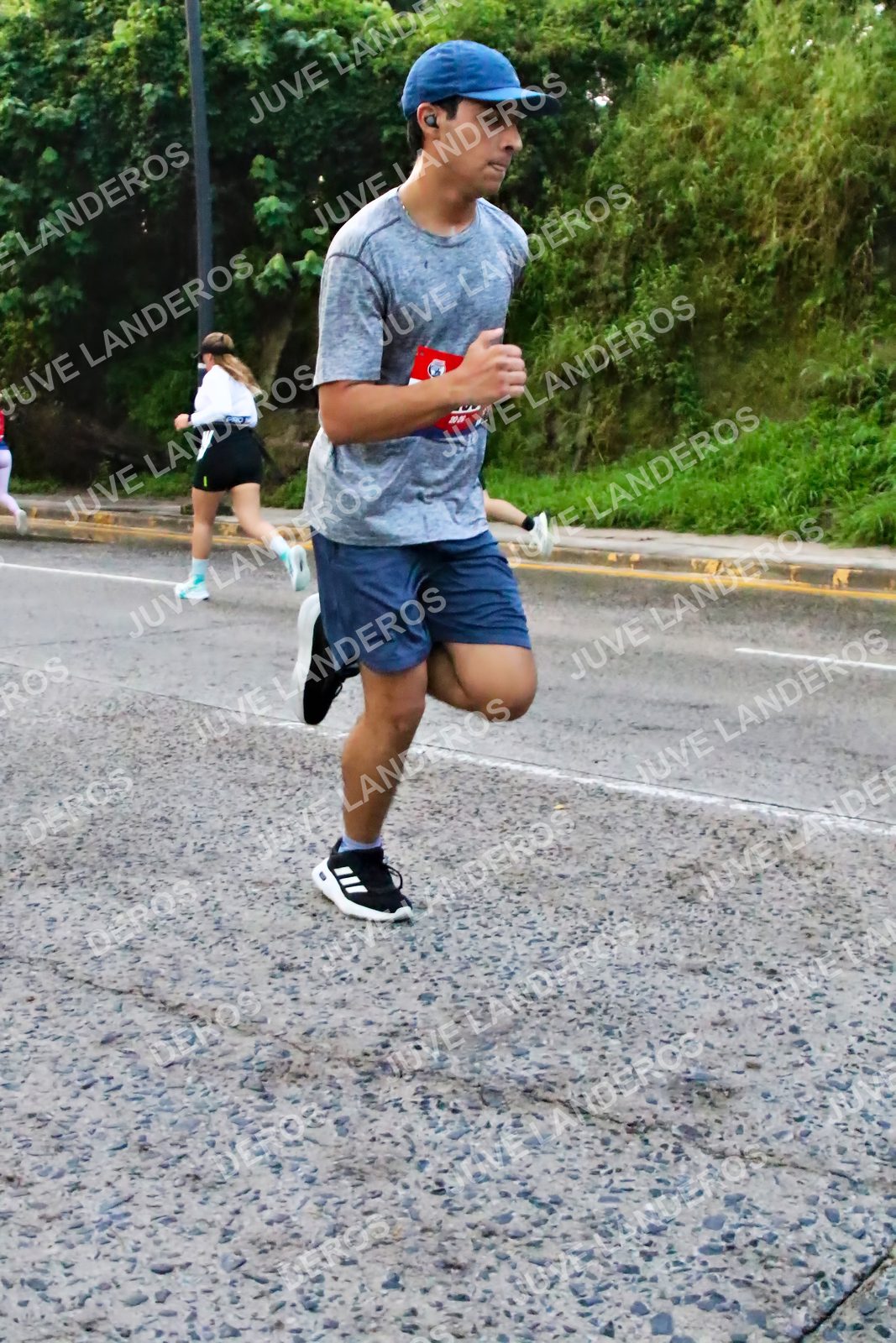 Foto de la CARRERA BIMBO GLOBAL RACE GUADALAJARA en Centro Comercial Andares, Blvd. Puerta de Hierro 4965, Zapopan a las 04:58
