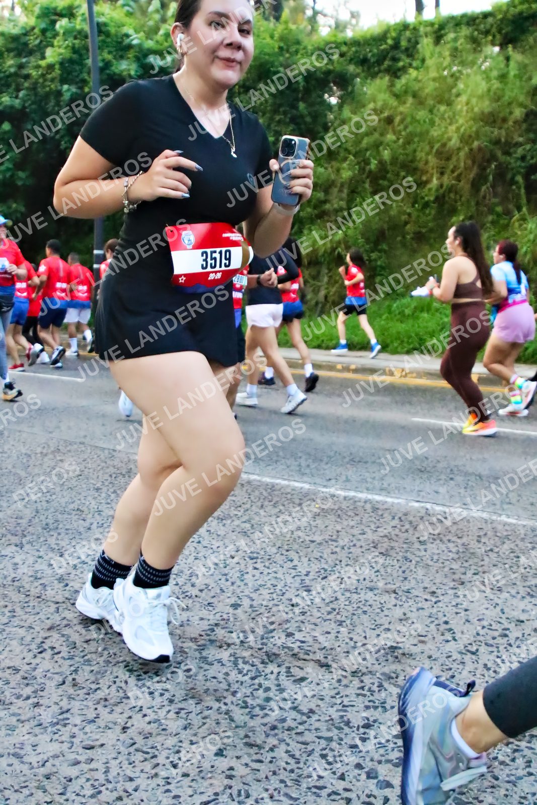 Foto de la CARRERA BIMBO GLOBAL RACE GUADALAJARA en Centro Comercial Andares, Blvd. Puerta de Hierro 4965, Zapopan a las 06:59 · dorsal 3519