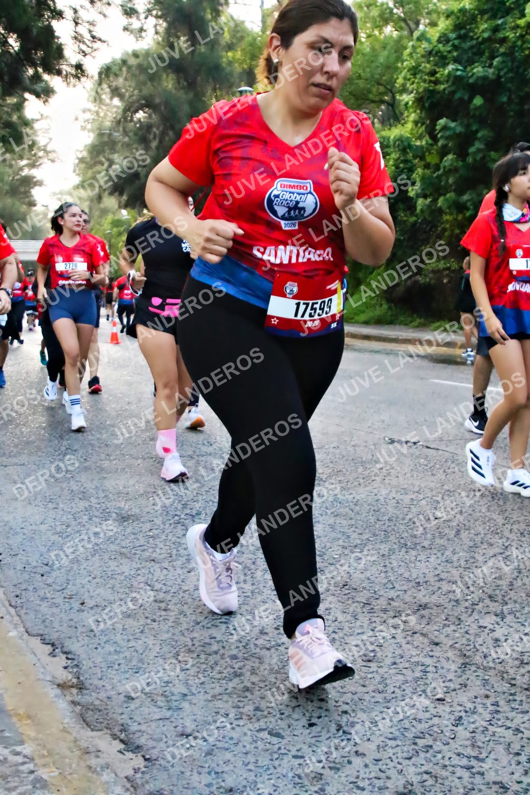 Foto de la CARRERA BIMBO GLOBAL RACE GUADALAJARA en Centro Comercial Andares, Blvd. Puerta de Hierro 4965, Zapopan a las 07:03 · dorsal 17599
