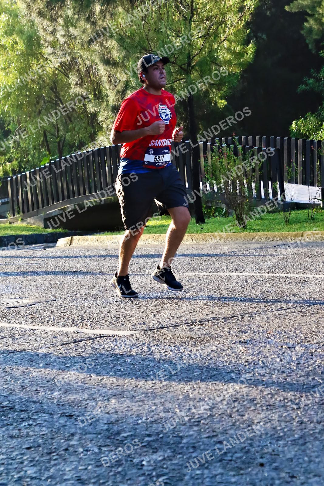 Foto de la CARRERA BIMBO GLOBAL RACE GUADALAJARA en Centro Comercial Andares, Blvd. Puerta de Hierro 4965, Zapopan a las 07:31 · dorsal 5317