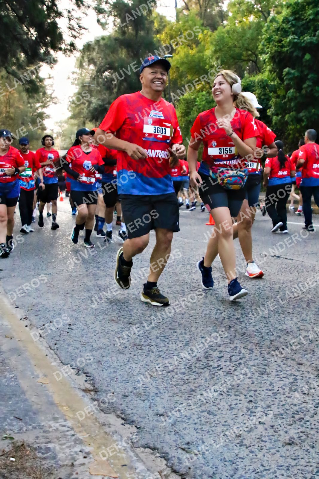 Foto de la CARRERA BIMBO GLOBAL RACE GUADALAJARA en Centro Comercial Andares, Blvd. Puerta de Hierro 4965, Zapopan a las 06:59 · dorsal 3155, 3603, 1852, 65