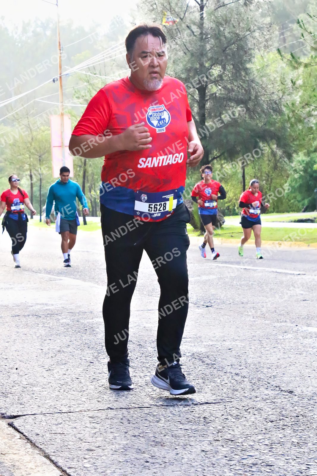 Foto de la CARRERA BIMBO GLOBAL RACE GUADALAJARA en Centro Comercial Andares, Blvd. Puerta de Hierro 4965, Zapopan a las 07:48 · dorsal 5628