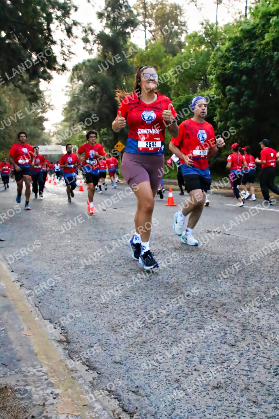 Foto de la CARRERA BIMBO GLOBAL RACE GUADALAJARA en Centro Comercial Andares, Blvd. Puerta de Hierro 4965, Zapopan a las 05:00 · dorsal 2544, 3104